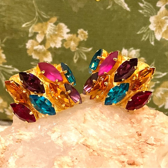🌹Dominique Aurientis Earrings Paris
Haute Couture Excellent Condition🌹 - Picture 5 of 9